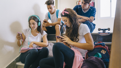 La desinformación no solo confunde, también daña a los chicos y a las chicas