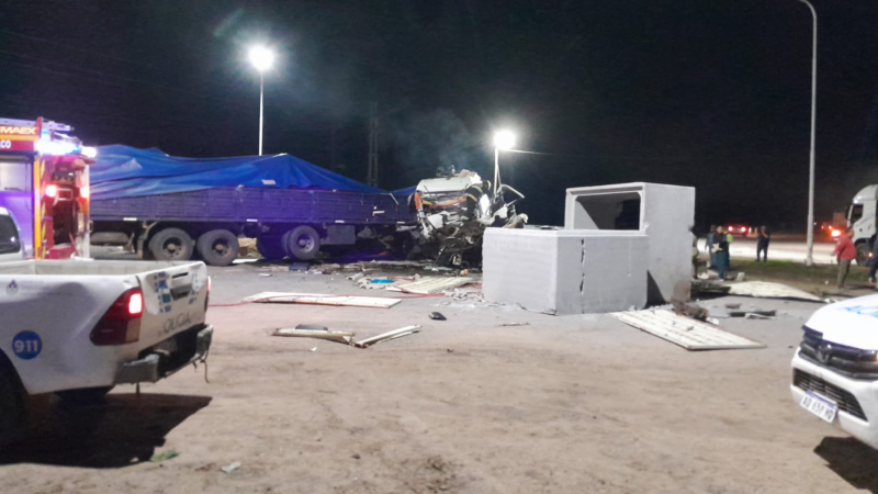 Cruce de ruta fatal: camionero pierde la vida en siniestro vial