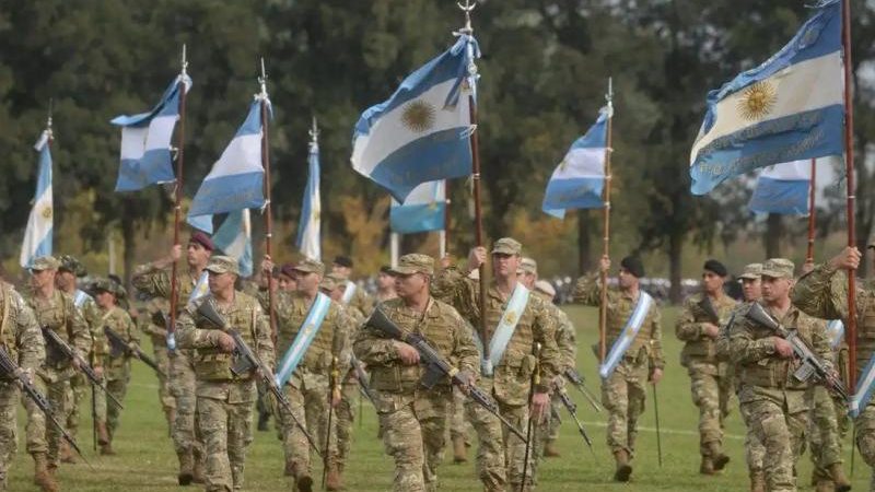 Más de 18.000 militares dejaron las Fuerzas Armadas