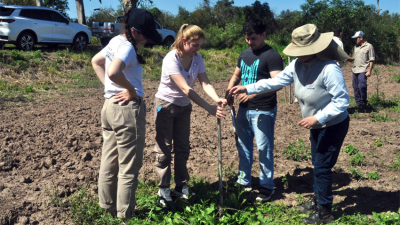 Capacitación sobre manejo sostenible del algarrobo