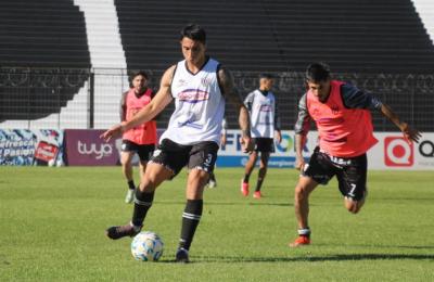 For Ever buscará el triunfo que le dé la clasificación ante Talleres