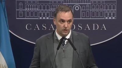 Adorni anunció cambios en Andis y criticó al IOMA
