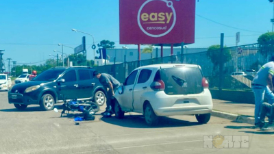 Otro siniestro vial por esquivar baches en la colectora de la Ruta 16