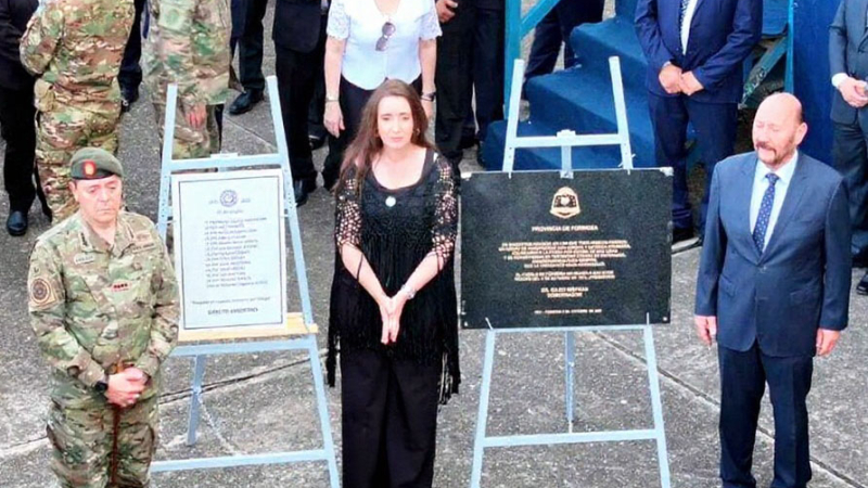Gildo Insfrán recibió a Victoria Villarruel para homenajear a los caídos en el RIM 29