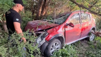 Del préstamo al desastre: chocó y abandonó el auto de su abuela