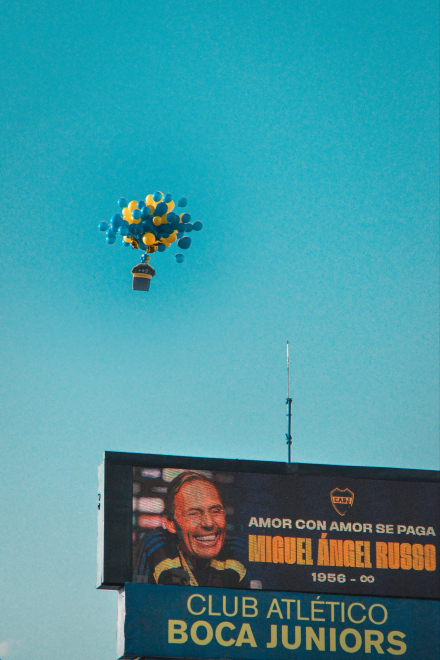 Russo homenaje 2.jpg