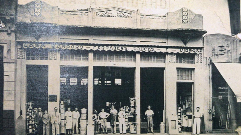 Artículos del hogar y mueblerías