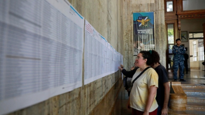 A una hora del cierre de los comicios, la participación alcanzó el 58,5% del padrón