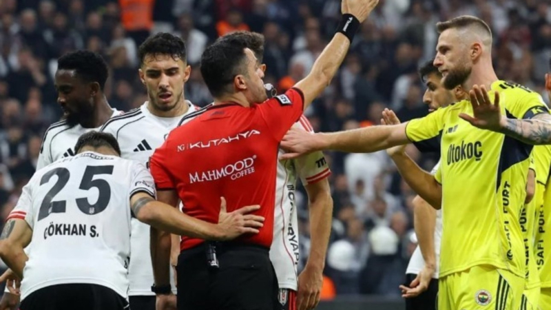 Escándalo en Turquía: 17 árbitros detenidos por arreglo de partidos