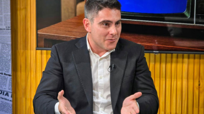 "Consolidar deudas nos dará previsibilidad para seguir ordenando la caja provincial"