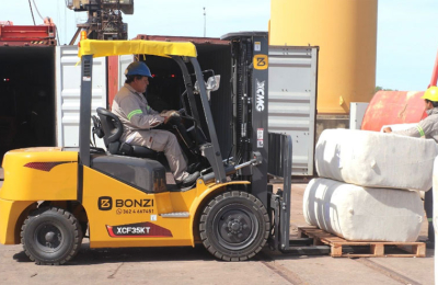 Exportan fibra de algodón chaqueño desde el puerto con destino a Vietnam