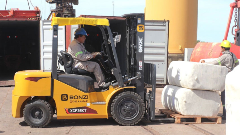 Exportan fibra de algodón chaqueño desde el puerto con destino a Vietnam