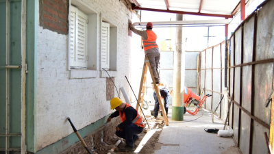 Avanzan las obras de refacción integral y ampliación del centro de salud de Villa Río Negro
