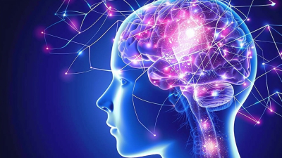 Cinco hábitos que los neurólogos recomiendan evitar para proteger el cerebro y prevenir la demencia