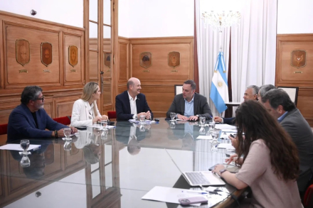 32. Contratapa.JPG