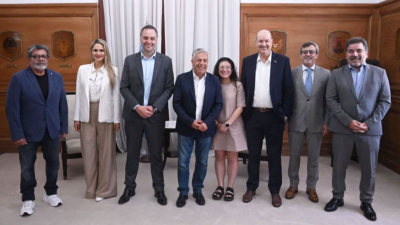 Adorni presentó el informe sobre las reformas que enviarán al Congreso