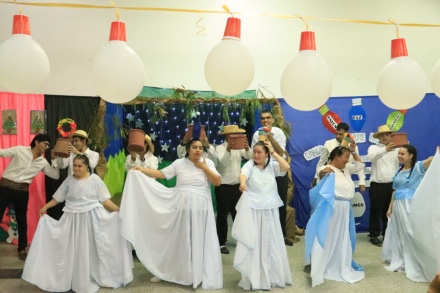 danza guaraní.jpeg