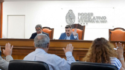 Aradas: "La oposición nos tomó el pelo con la regulación de las aplicaciones"