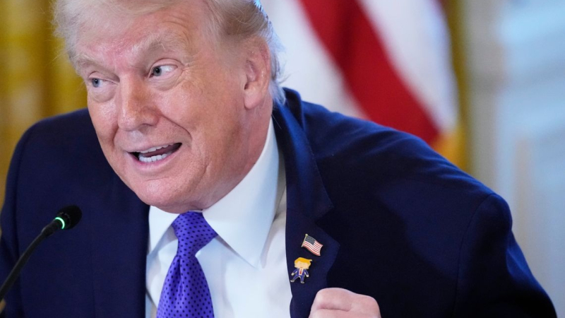 Trump llama a intensificar las protestas en Irán y lanza una advertencia: "La ayuda está en camino"