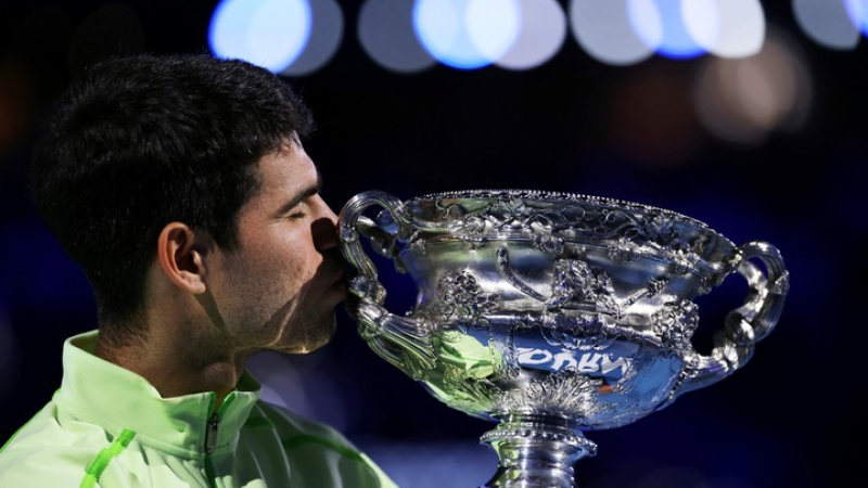 Alcaraz le remontó un partidazo a Djokovic y ganó por primera vez el Australian Open