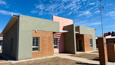 Más viviendas: 32 familias cumplieron el sueño de la casa propia en Quitilipi