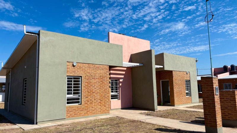 Más viviendas: 32 familias cumplieron el sueño de la casa propia en Quitilipi
