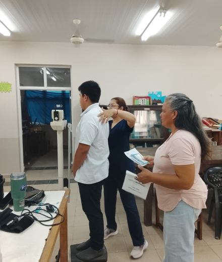 Controles de salud estudiantes secundarios de Villa Escolar (3).jpeg