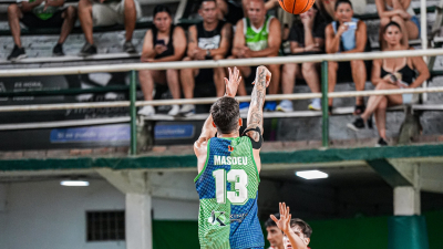 El "Bólido Verde" aceleró en el final y venció a Don Bosco