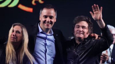 Javier Milei sumará a Manuel Adorni a sus actividades para ratificarle su apoyo