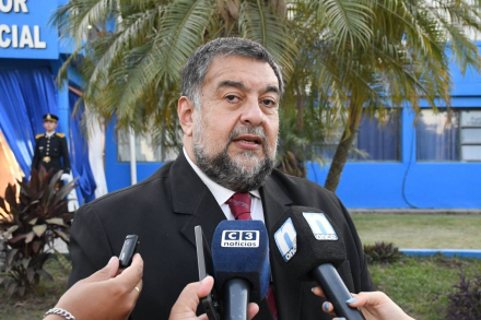 MINISTRO GONZALEZ.jpeg