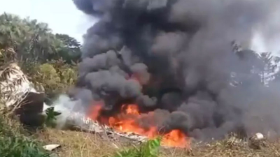 Al menos ocho muertos y 83 heridos deja accidente de avión militar 