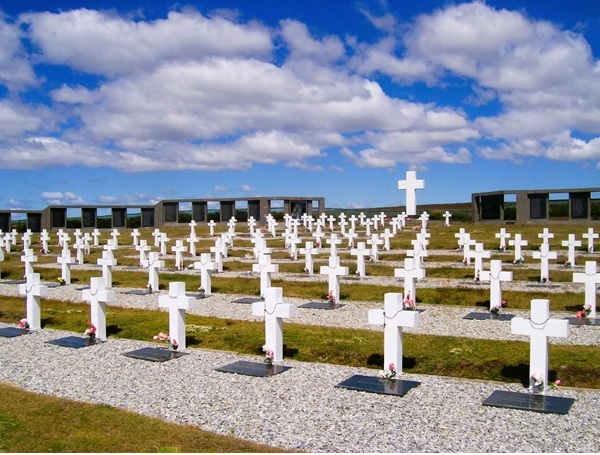 cementerio malvinas.jpg