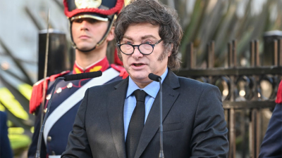 Milei convocó a una reunión el lunes con sus principales funcionarios