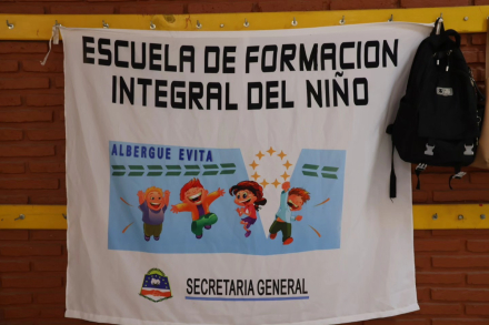 Arrancan las actividades de la Escuela de Formación Integral del Niño en el Albergue Evita (2).jpg