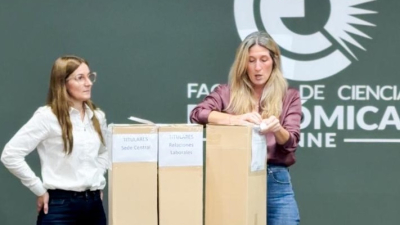 Carrió ganó con el 90% y fue reelecta en Económicas de la Unne
