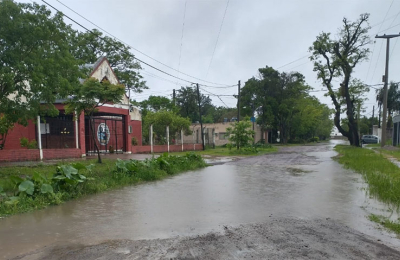 Denuncian abandono en el barrio UCAL: "Con 30 milímetros ya nos inundamos"