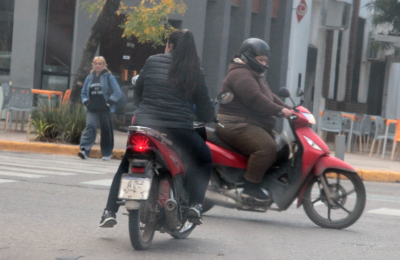 El colapso del transporte público acelera la siniestralidad en la capital