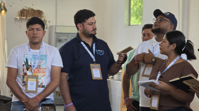 Graduado de la UPLaB participó de Foro Mundial de la UNESCO