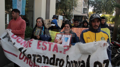 Por el caso Axel González, hoy comienza la apertura de los celulares de los policías