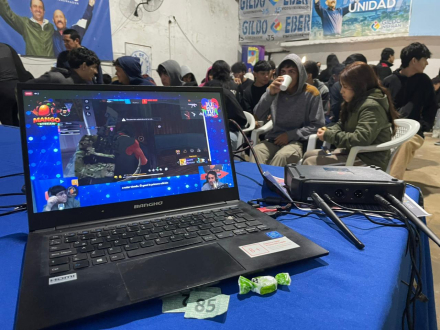 Jóvenes de la Jurisdicción Cinco compitieron en un torneo de deportes electrónicos