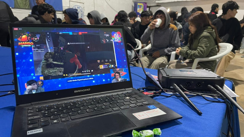 Torneo de deportes electrónicos
