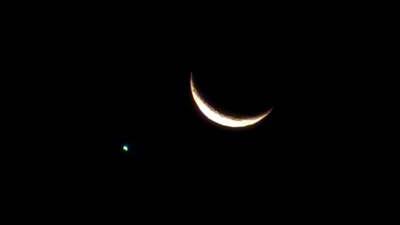 Espectacular anochecer por la conjunción de la Luna y Venus