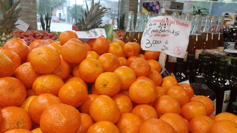 La papa lidera los aumentos y las compras diarias ganan terreno en las verdulerías