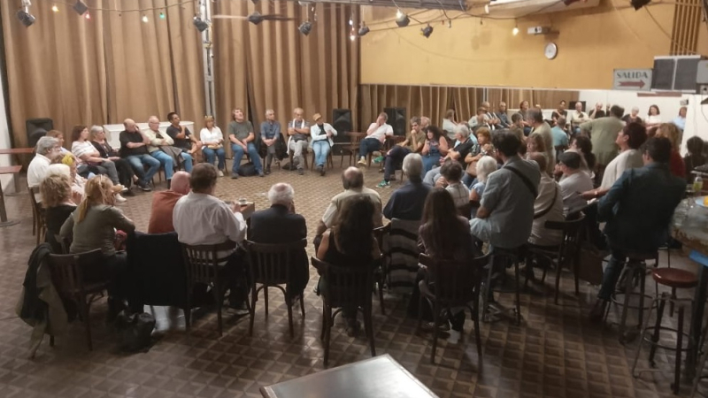 Manifiesto de artistas e intelectuales por la soberanía cultural y convocatoria a debatir un nuevo proyecto de país