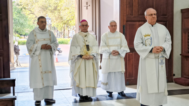 Comenzó el tradicional tedeum en la iglesia Catedral