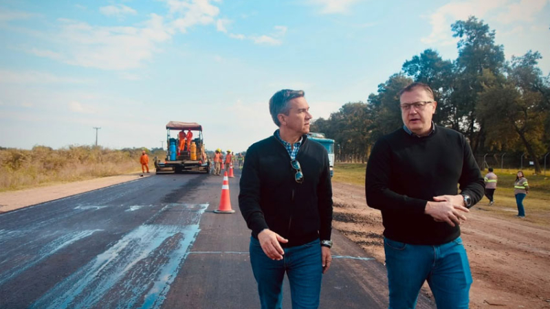 Zdero supervisó el avance de las mejoras en pavimentación en la ruta provincial 6