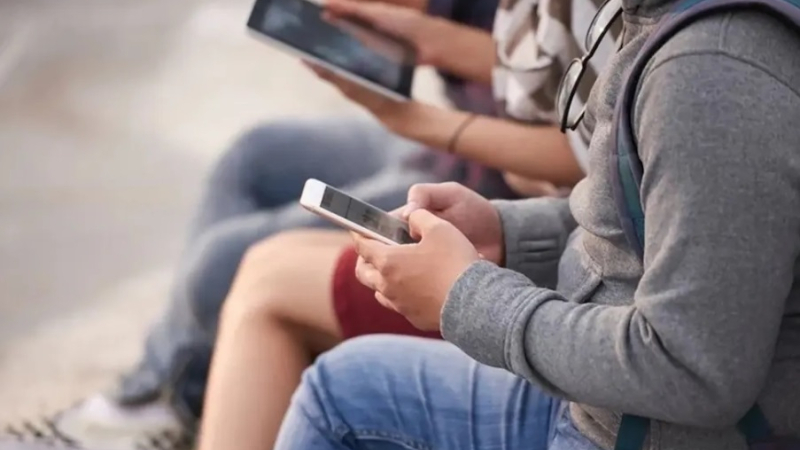 Apuestas y dependencia digital, preocupación que crece entre chicos y adolescentes