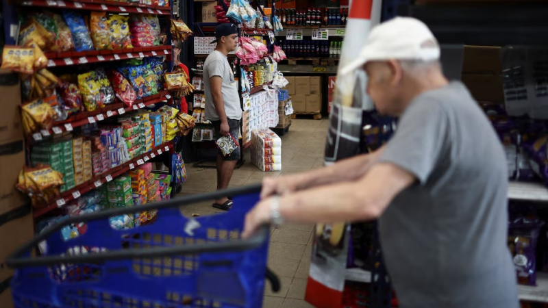 En junio la inflación fue de 1,9% y el acumulado del primer semestre llegó a 16,8%