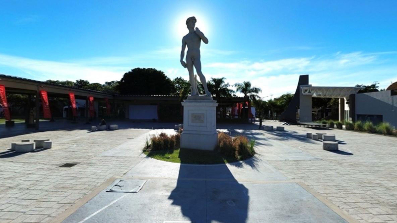La Bienal del Chaco vuelve a convertir a Resistencia en la capital mundial de la escultura