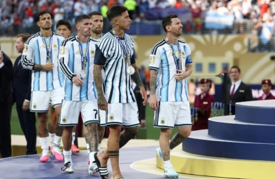 El llanto de Messi, la ovación de los hinchas y su retiro en silencio